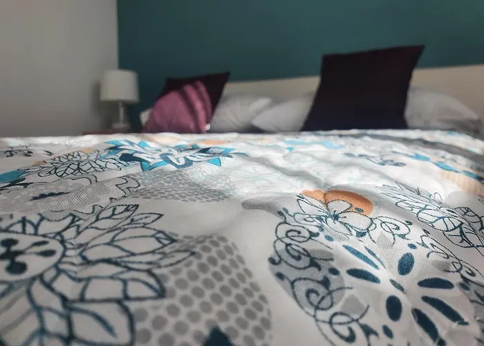 Cozy Two-bedroom Apartmán